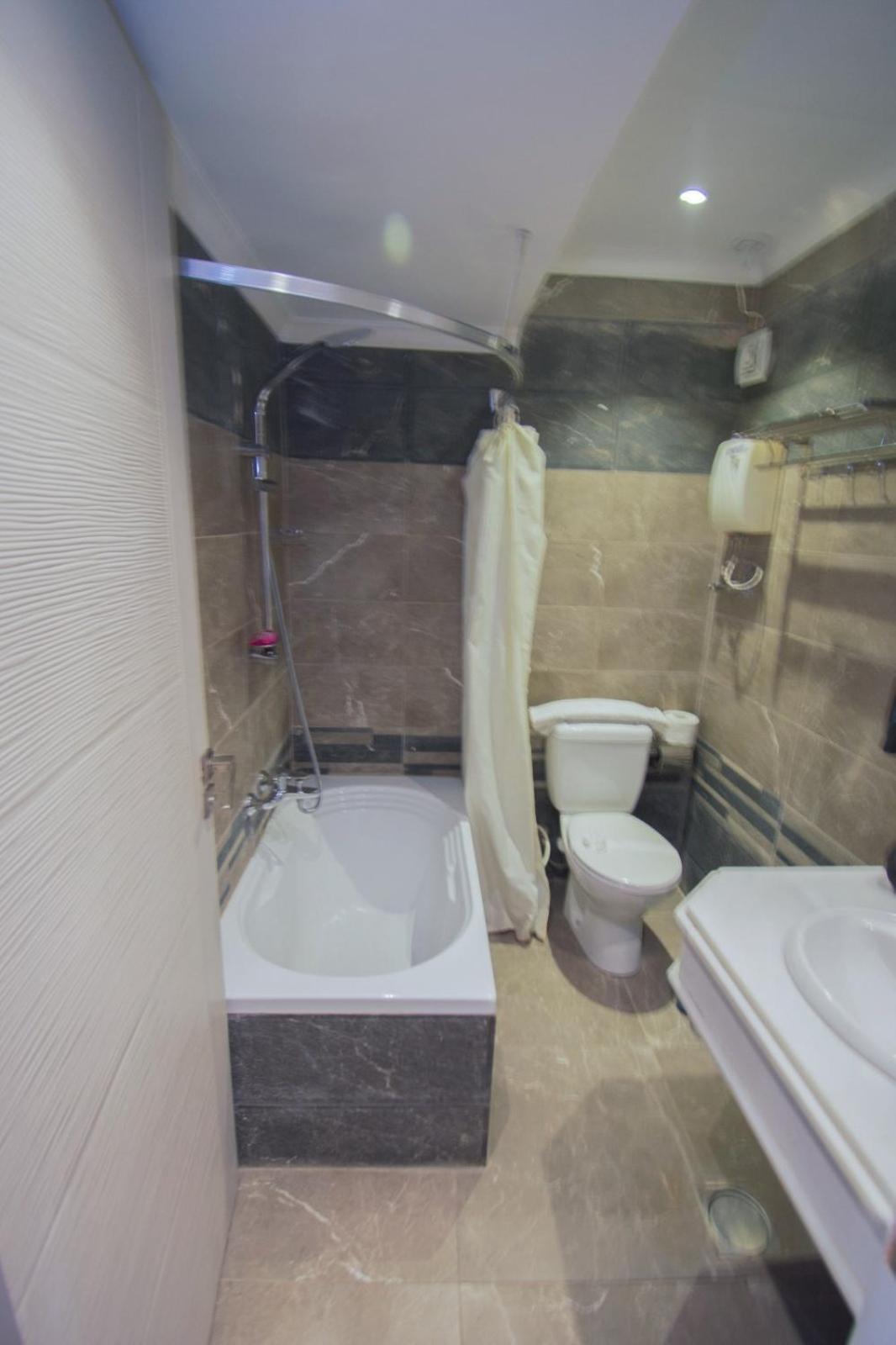 Nile Guardian Hotel Giza ภายนอก รูปภาพ