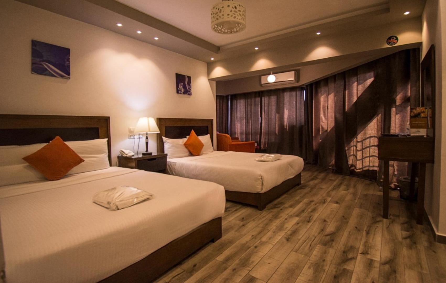 Nile Guardian Hotel Giza ภายนอก รูปภาพ